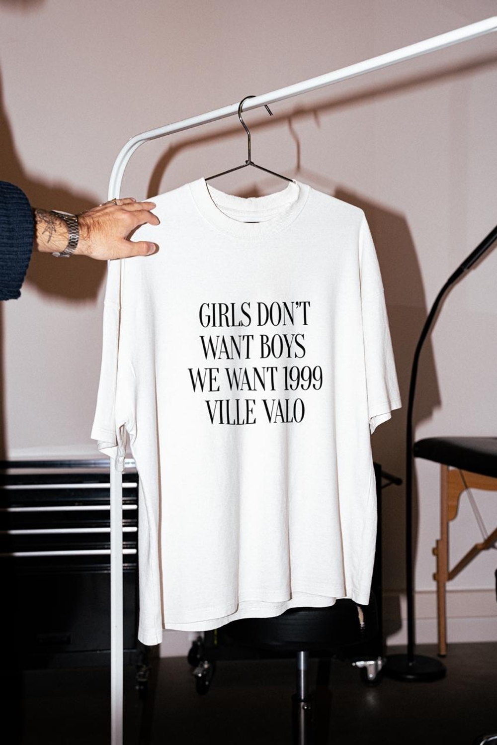 Футболка We want VV, молочная