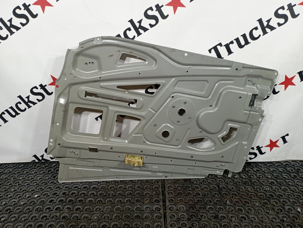 Кронштейн стеклоподъемника правого 2022г.