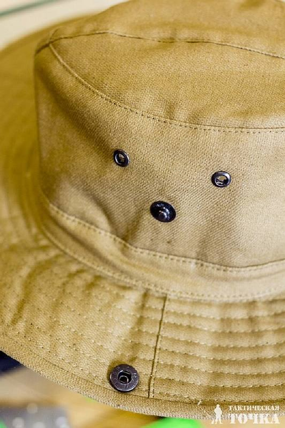 Панама с широкими полями хаки