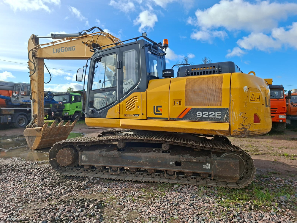 LiuGong CLG922 Экскаватор CLG922E (Дизельный, 5,9 л, 152 л.с., АТ)