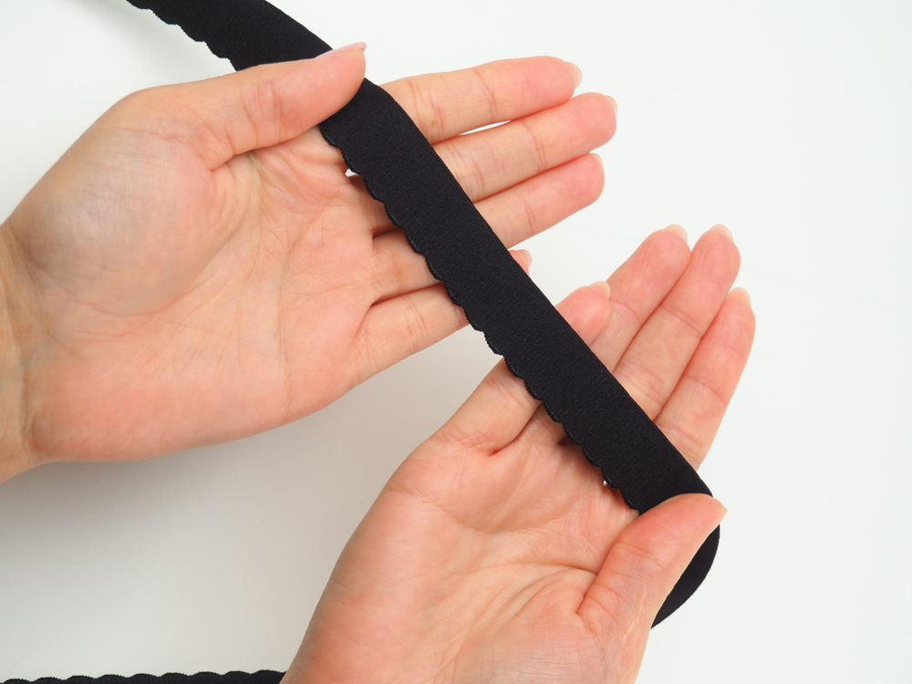 Резинка отделочная черная широкая ажурная ширина 18 мм с учетом фестона