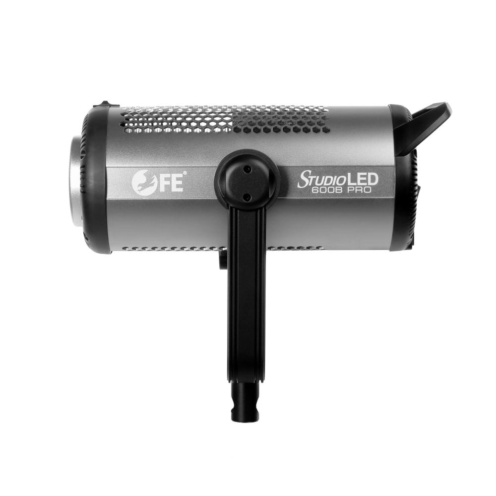 Светодиодный осветитель Falcon Eyes Studio LED 600B PRO