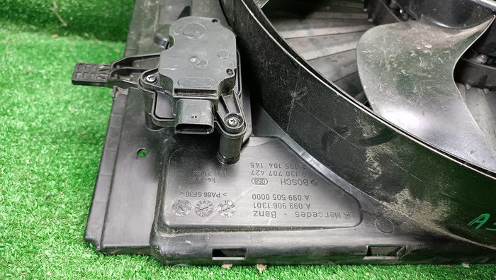 Диффузор с вентилятором Mercedes GLC X253 (15-22)