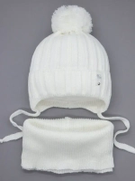 Шапка для девочек осенняя и снуд