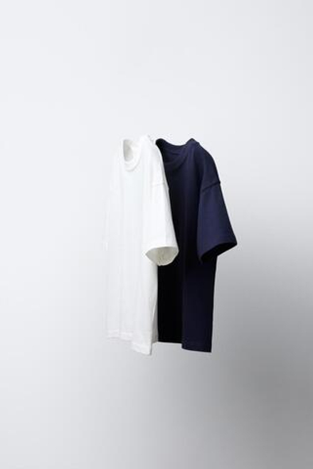 ZARA НАБОР ИЗ ДВУХ ОДНОТОННЫХ ФУТБОЛОК, СИНИЙ