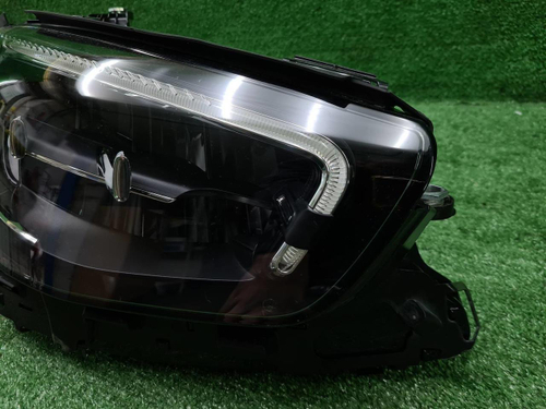 Фара правая Mercedes E W213 (2020-2023) LED