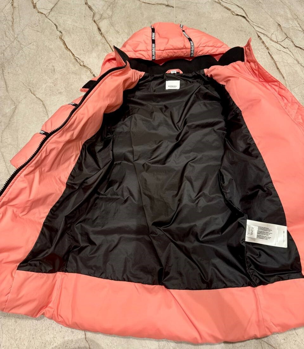 Пуховик Burberry