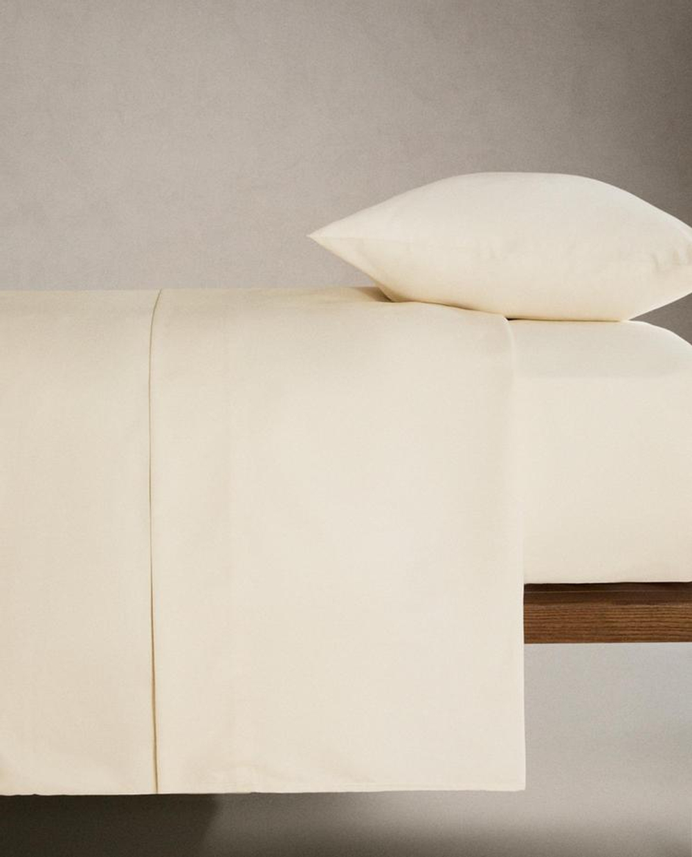 ZARA HOME Сатиновый пододеяльник (1000 нитей на дюйм), кремовый