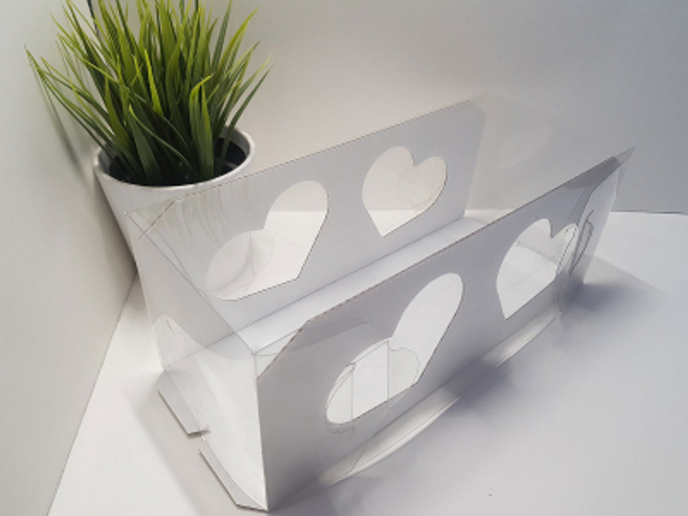 Коробка для рулета "сердечки" 300*120*120 мм