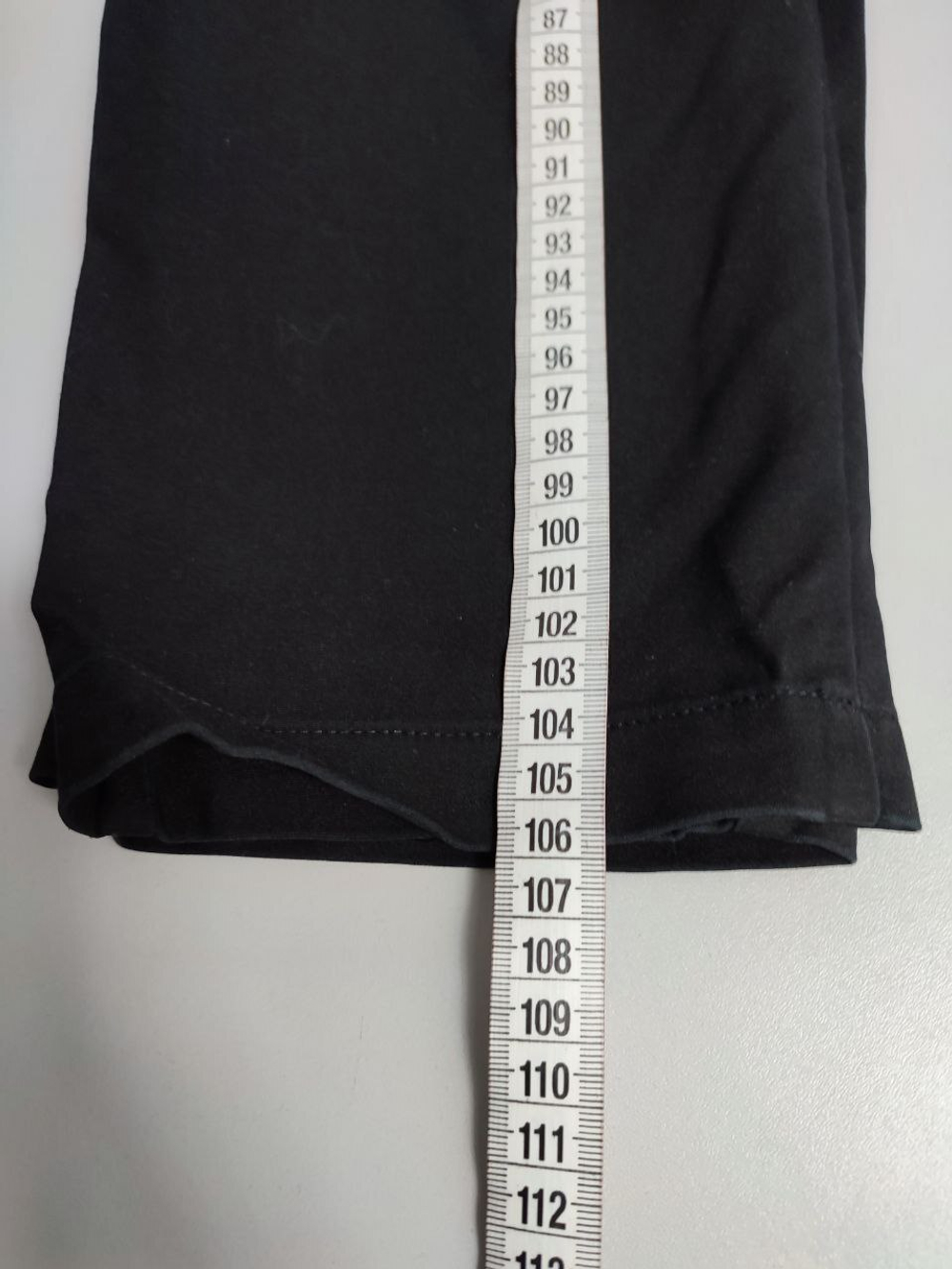 Брюки лаконичные 44 размер