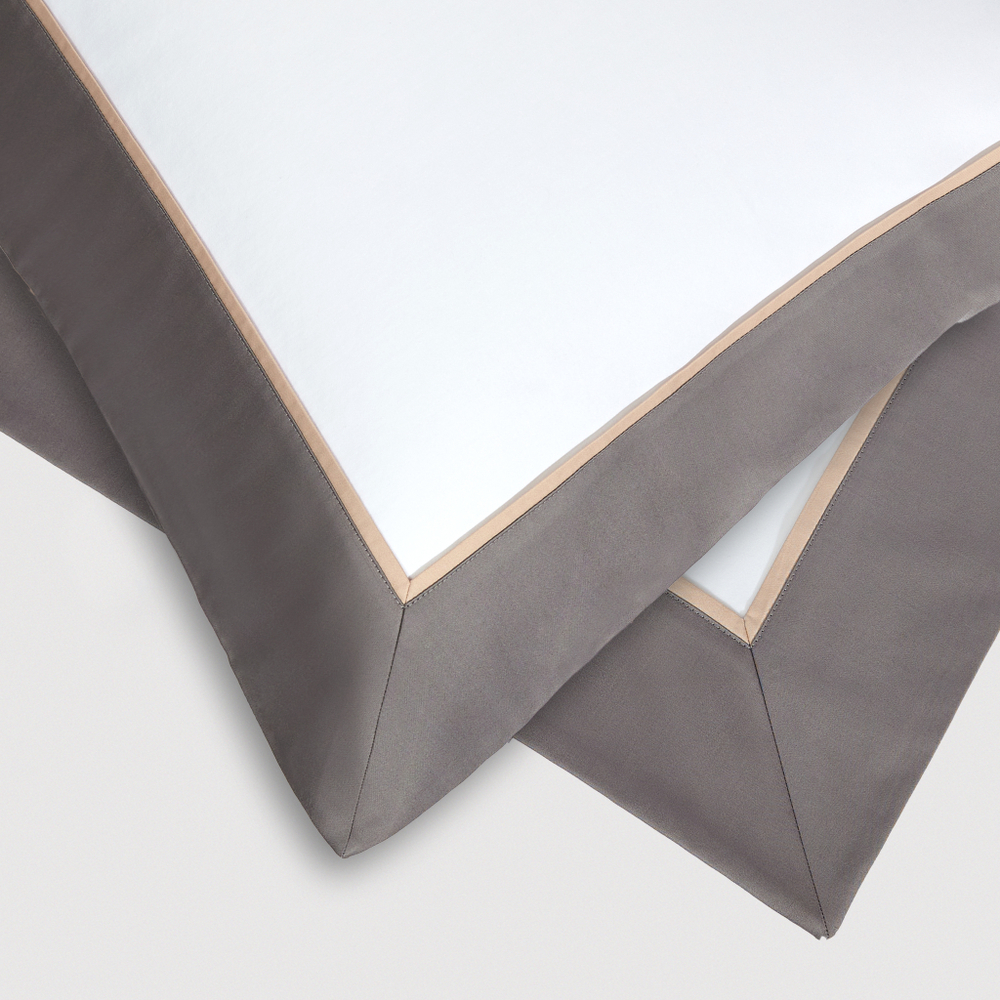 Постельное белье 2 спальное евро Сlaire&Caroll Frame белое с коричневым