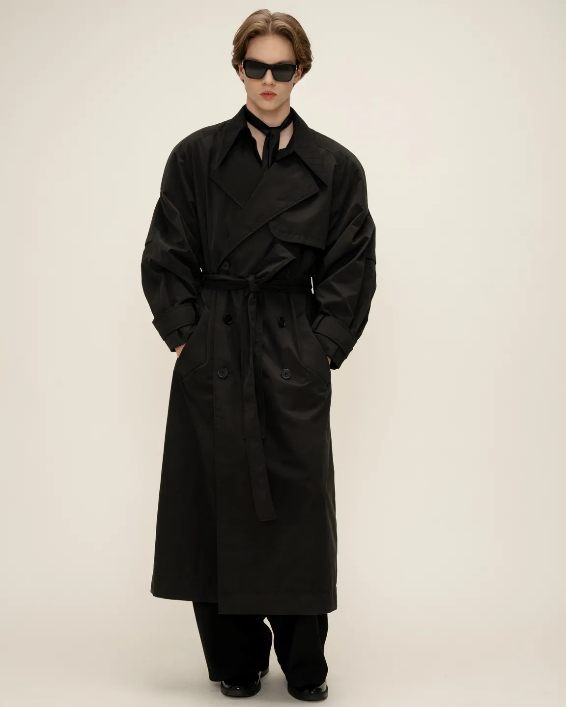 Черный тренч 