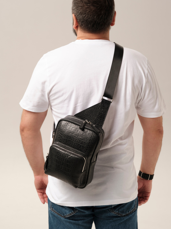 Сумка через плечо черная крок