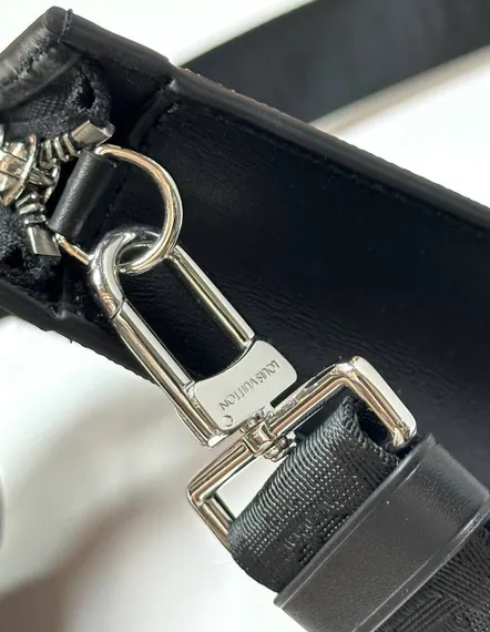 Бумажник Louis Vuitton Gaston Wearable, черный