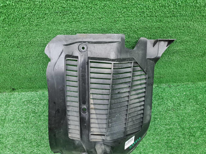 Подкрылок передний левый Ferrari Roma (2020-н.в.)