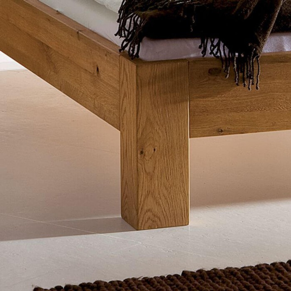 Кровать без изголовья из массива дуба Bayamo