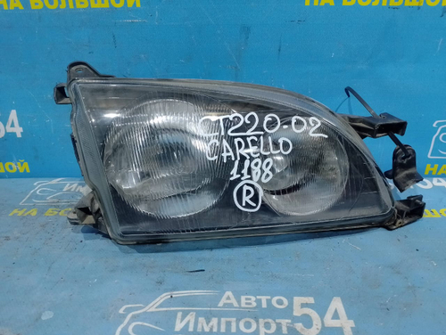 Фара передняя правая TOYOTA AVENSIS 1999