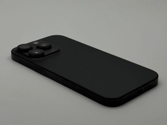iPhone 16 Pro 256Gb Black Titanium