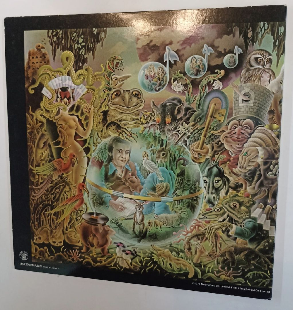 Винтажная виниловая пластинка Elton John Captain Fantastic And The Brown Dirt Cowboy (Japan 1975) (Две вкладки и постер)