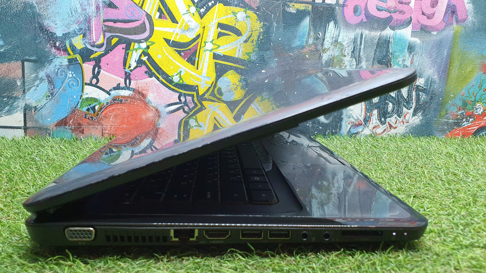 Ноутбук HP  i3/8 Gb