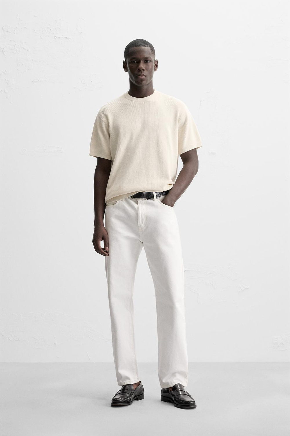 ZARA ФУТБОЛКА ПЛАТОЧНОЙ ВЯЗКИ, ЖЕЛТОВАТО-БЕЛЫЙ