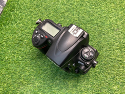 Nikon D700 2.200 кадров