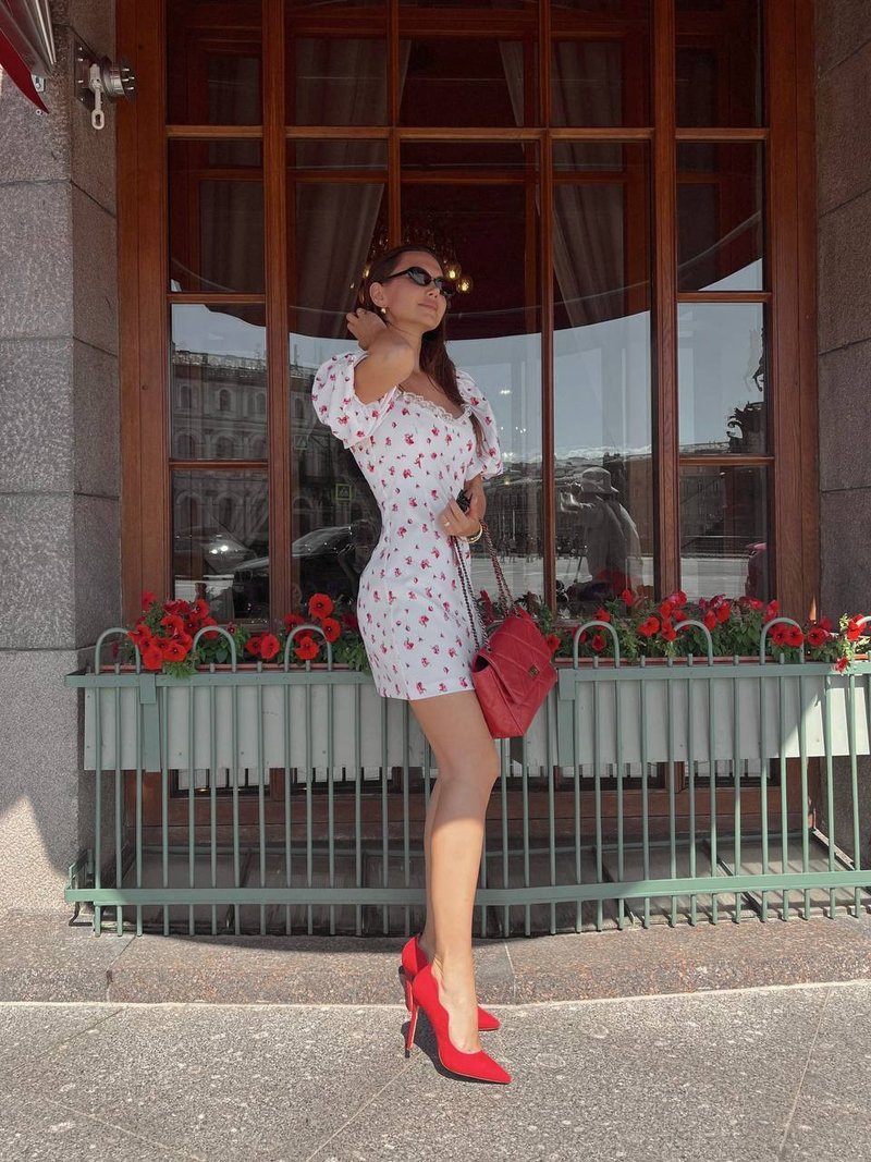 KELLY S красная