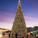 Светодинамическая елка каркасная - встроенная гирлянда: теплый свет - "Уральская" 4 м