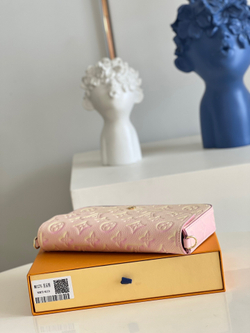 Louis Vuitton Felicie Pochette
