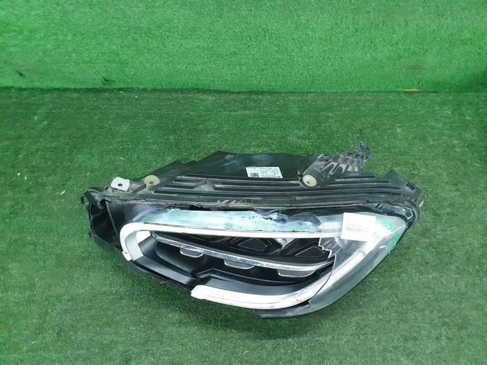 Битая Фара левая Mercedes GLC X253 (2019-2022) LED