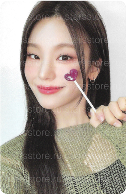 Фотокарта Yeji ITZY -GOLD(MAKESTAR)