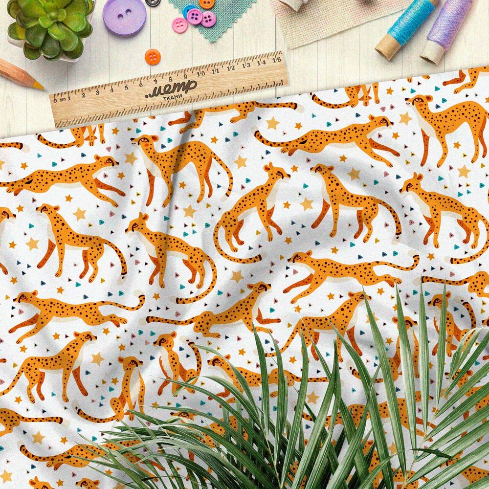 Ткань футер 2-х нитка динамичные гепарды на белом фоне