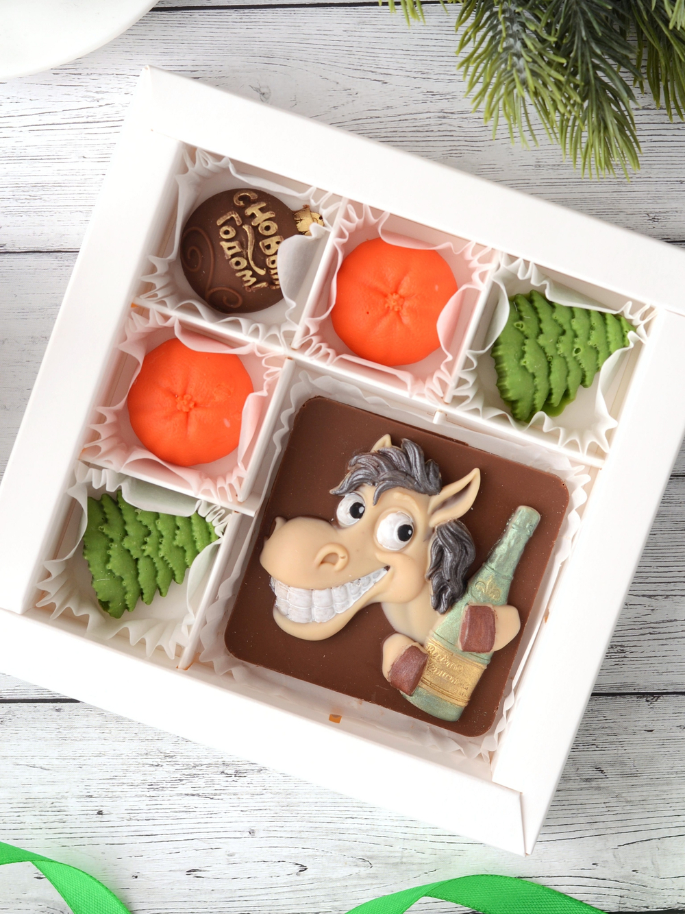 Шоколадный подарочный набор "Новогоднее настроение" #1 с символом года