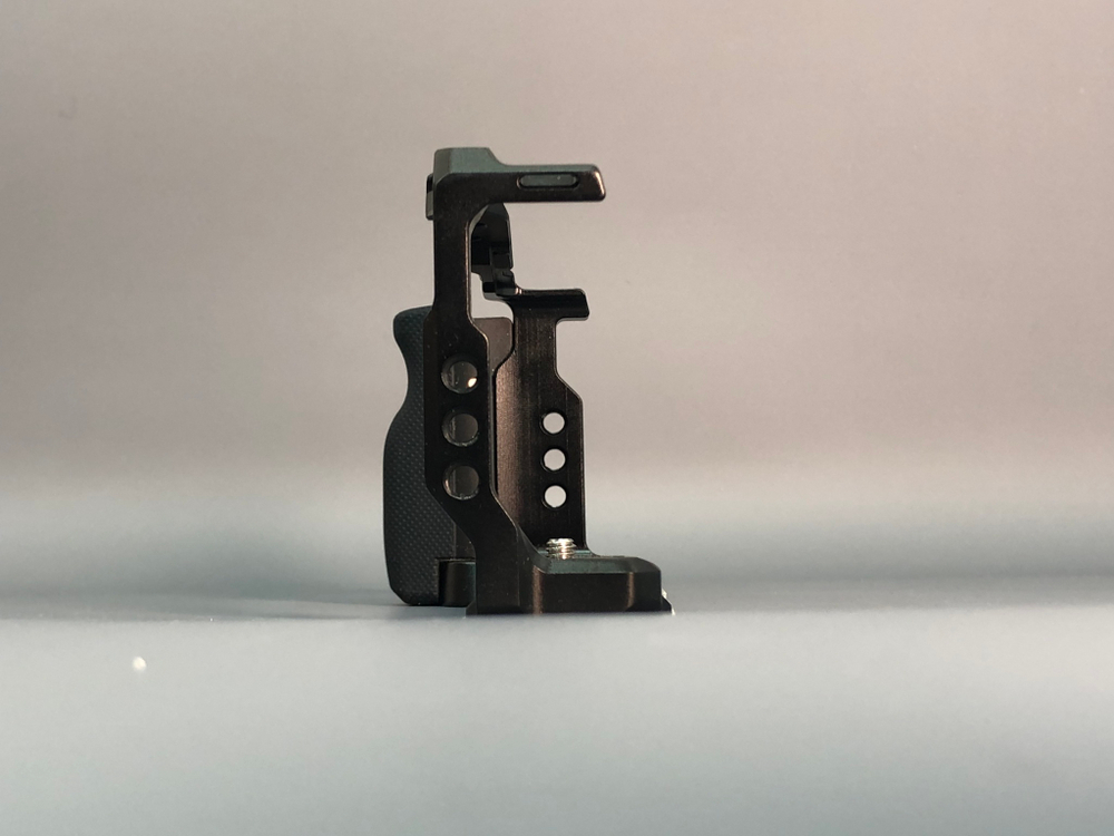 Клетка для камеры SmallRig с ручкой для Sony ZV-E10 3538