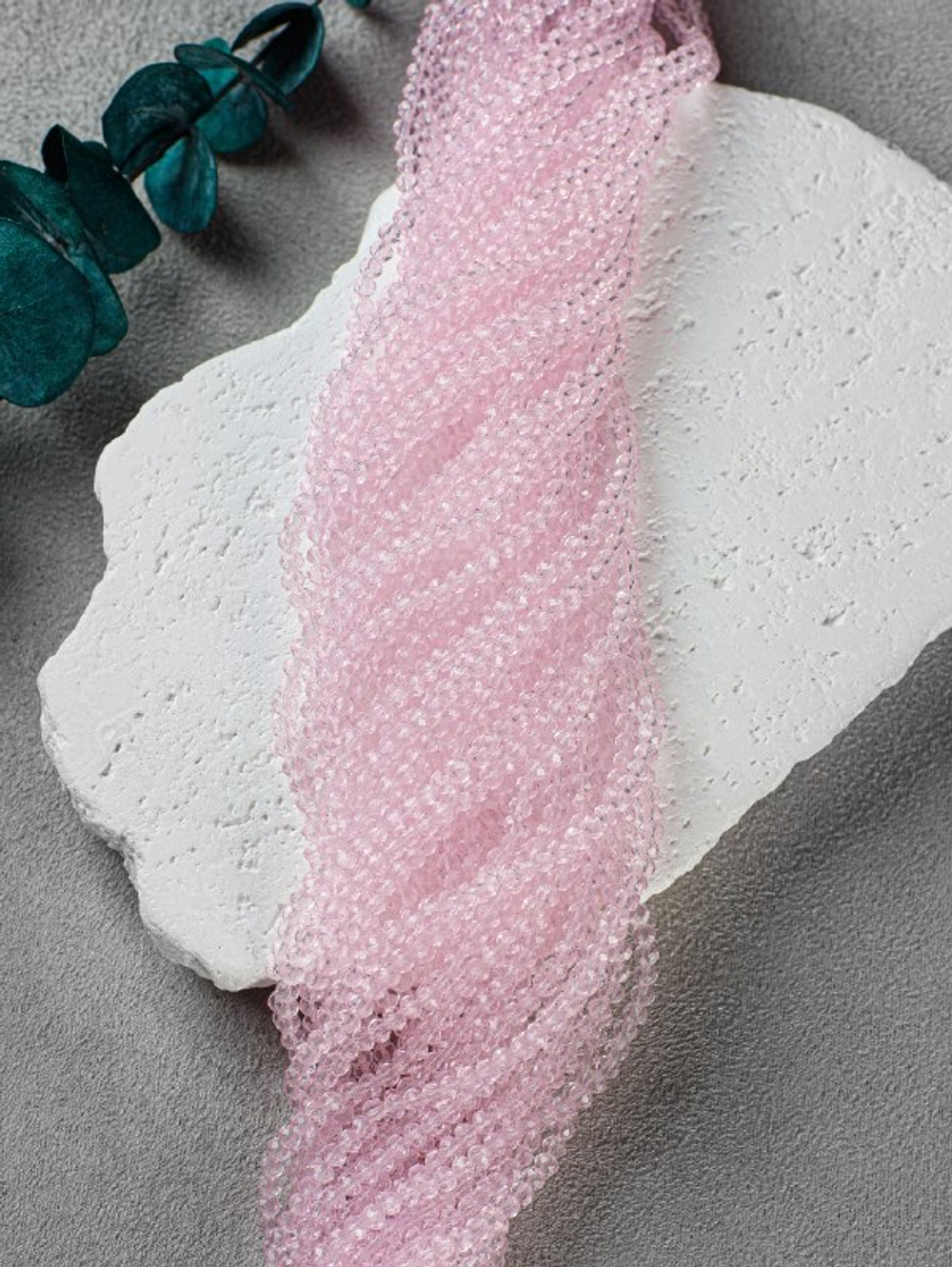 Рондели 3 мм, розовый прозрачный, нить 39 см