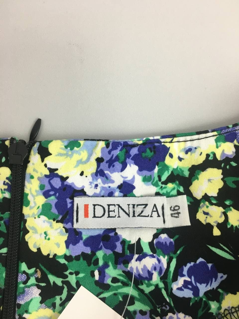 Платье Deniza "цветочное" 46 размер, новое