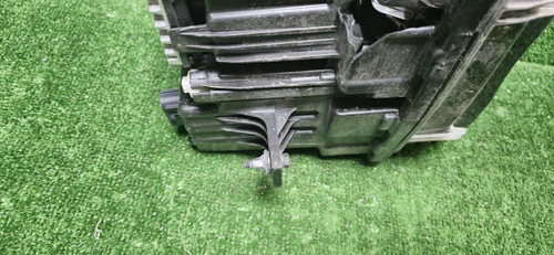 Битая Фара левая Lixiang L9 (2022-н.в.) LED