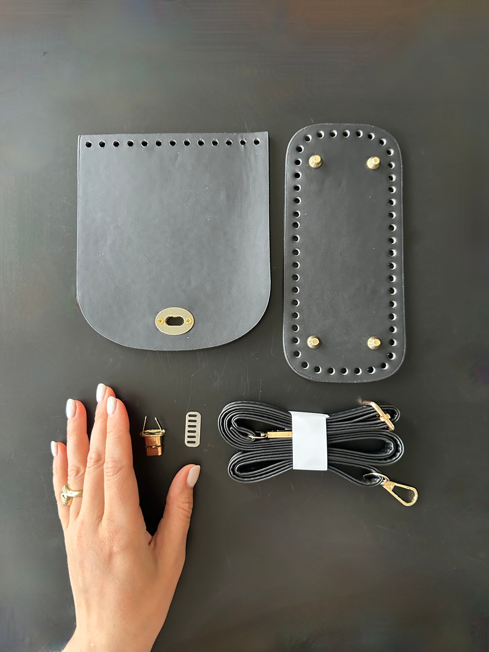 Набор для вязания сумки Дно, верхушка клапан, длинные ручки и фурнитура ( цвет черный)/ заготовка для сумки с дном 22х16х4 см, длинной ручкой и верхушкой с застежкойура для сумок, корзин