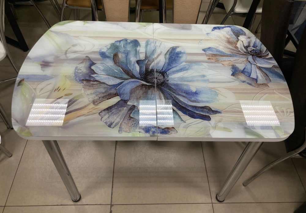Стол разд Стеклянный подстолье прямое хром Царг.пояс белый Ст-ца акварель цветы (белая) ф/п