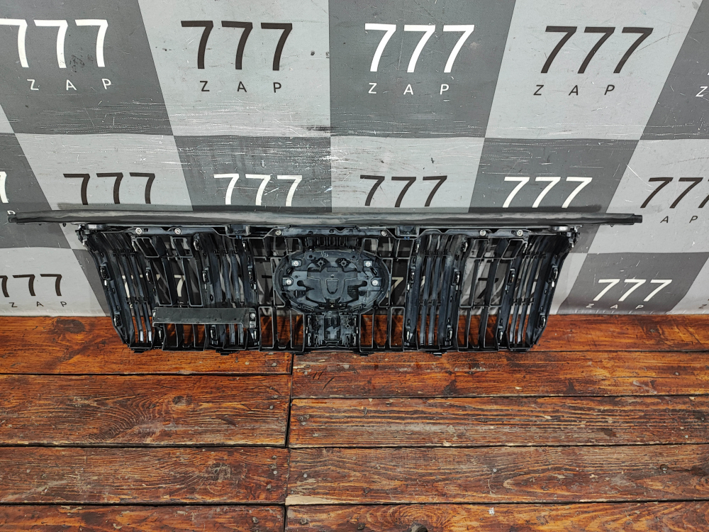 Решетка радиатора Toyota Land Cruiser Prado 150 17-нв Б/У Оригинал 5310160F60