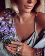 Колье «Клевер» с бусинами из лабрадорита