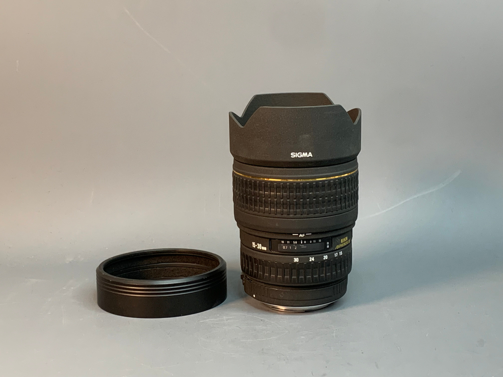 Sigma AF 15-30mm F3.5-4.5 EX ASPHERICAL DG Canon EF нерабочий