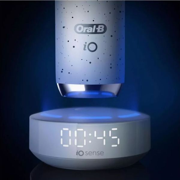 Электрическая зубная щетка iO Серия 10 iOM10.1A3.1AD