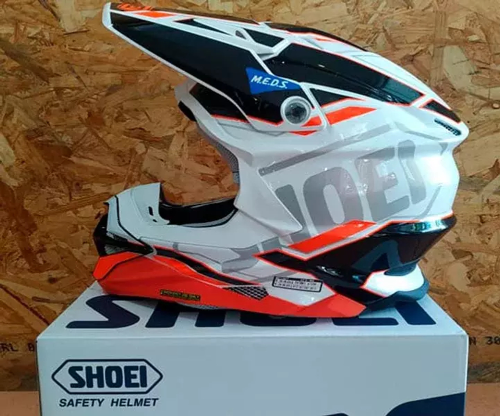 SHOEI VFX-WR Allegiant TC-8