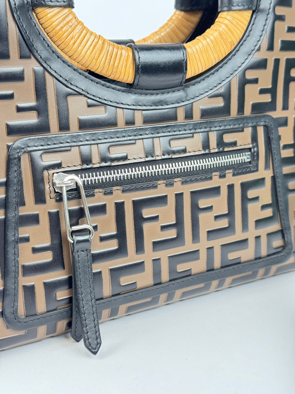 Сумка Fendi Runaway