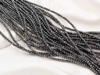 Нить бусин из гематита 5мм, огранка