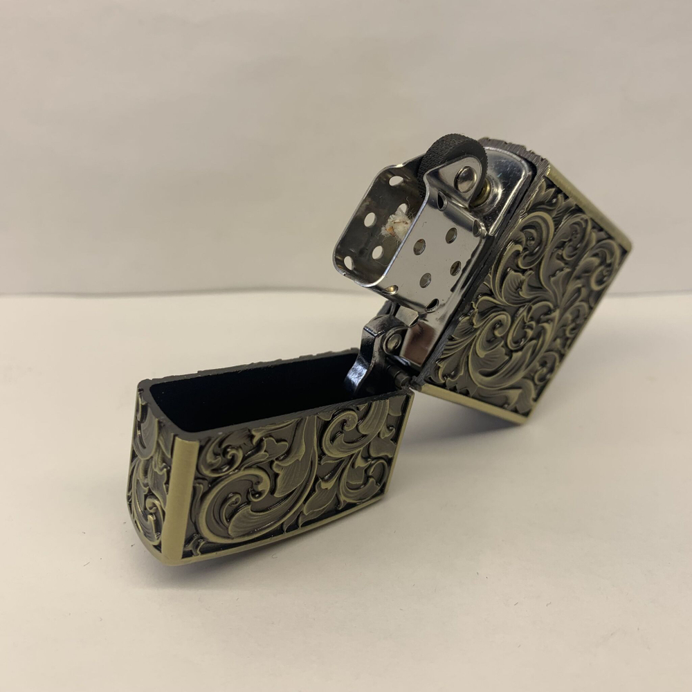 подарочная бензиновая зажигалка Zorro "Узор", серебристый