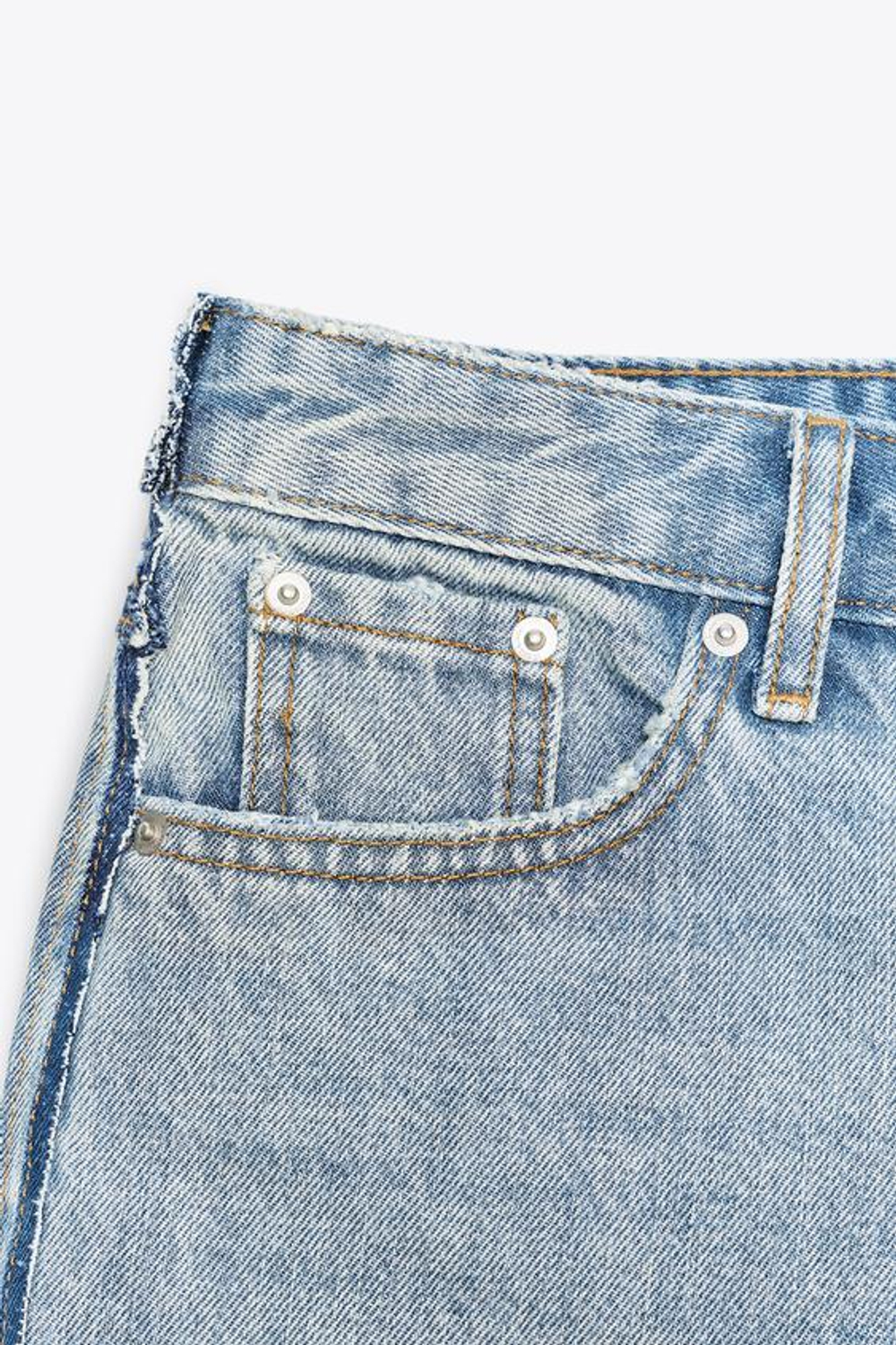 ZARA ДЖИНСОВЫЕ ШОРТЫ СО СРЕДНЕЙ ПОСАДКОЙ — ZW COLLECTION, СИНИЙ