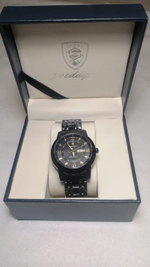 Часы наручные мужские кварцевые