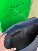 Сумка-мессенджер Bottega Veneta